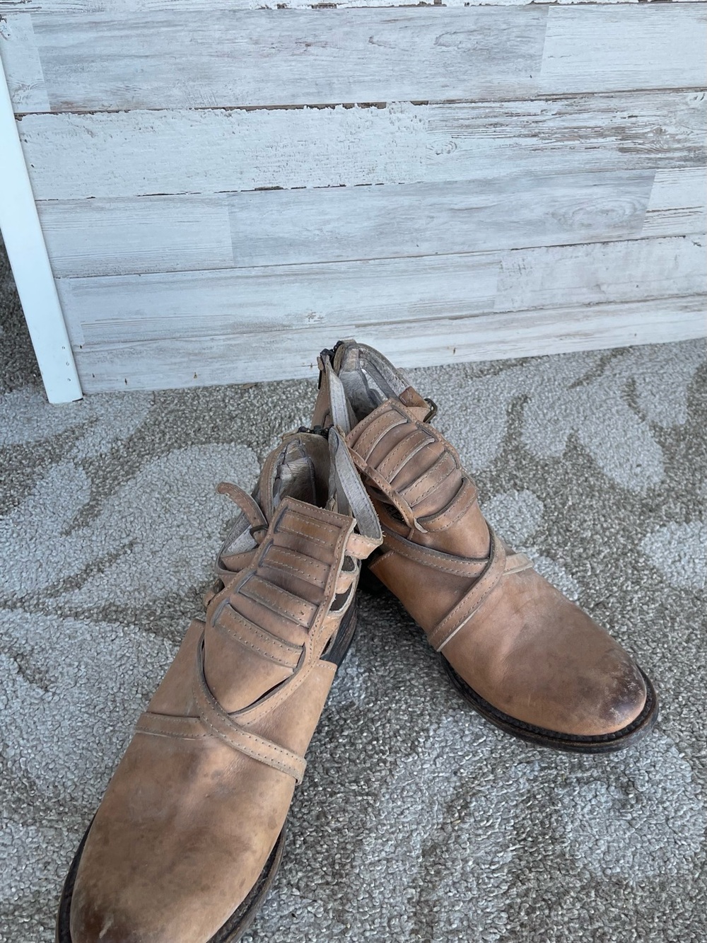 Women’s size 8 freebird leather tan bootie